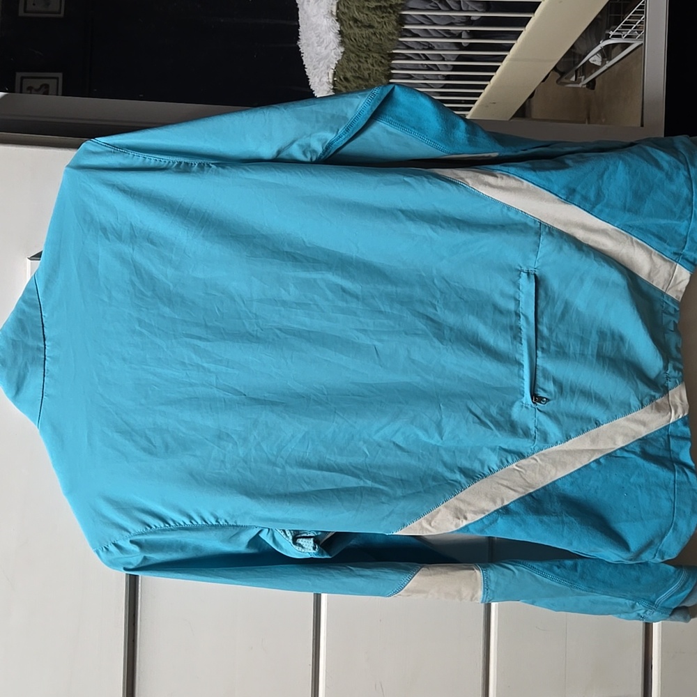 Lululemon Running Jacket - Picture 4 of 4